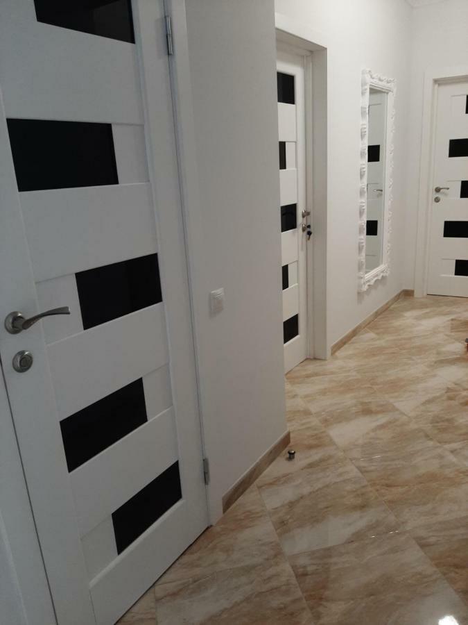 Apartment In Serbska 리비프 외부 사진