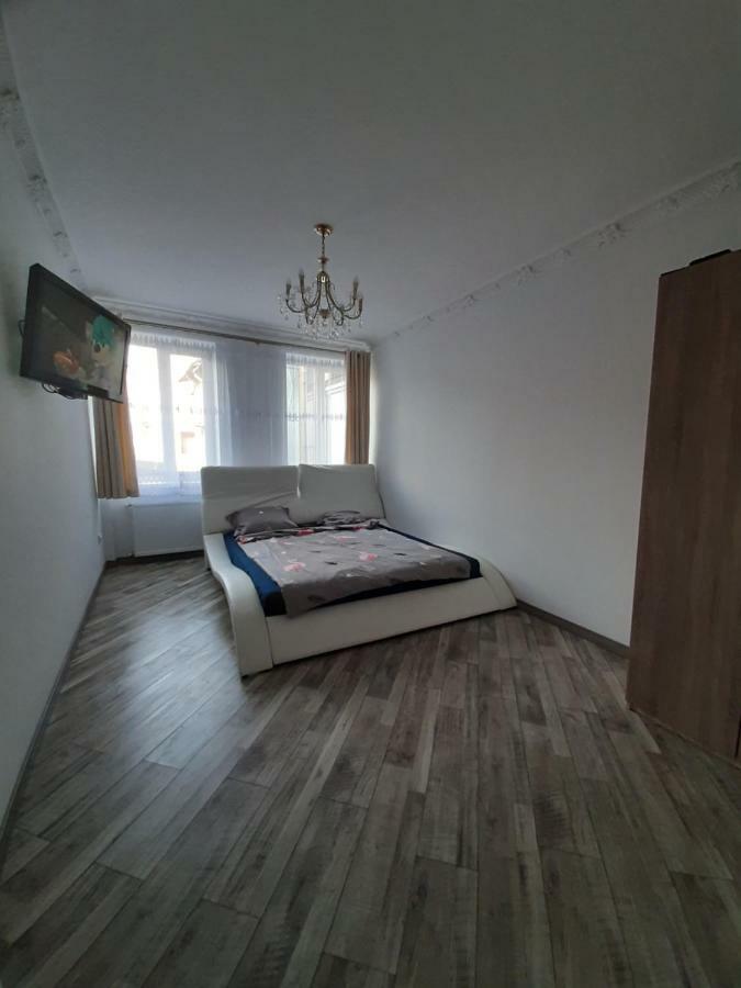 Apartment In Serbska 리비프 외부 사진
