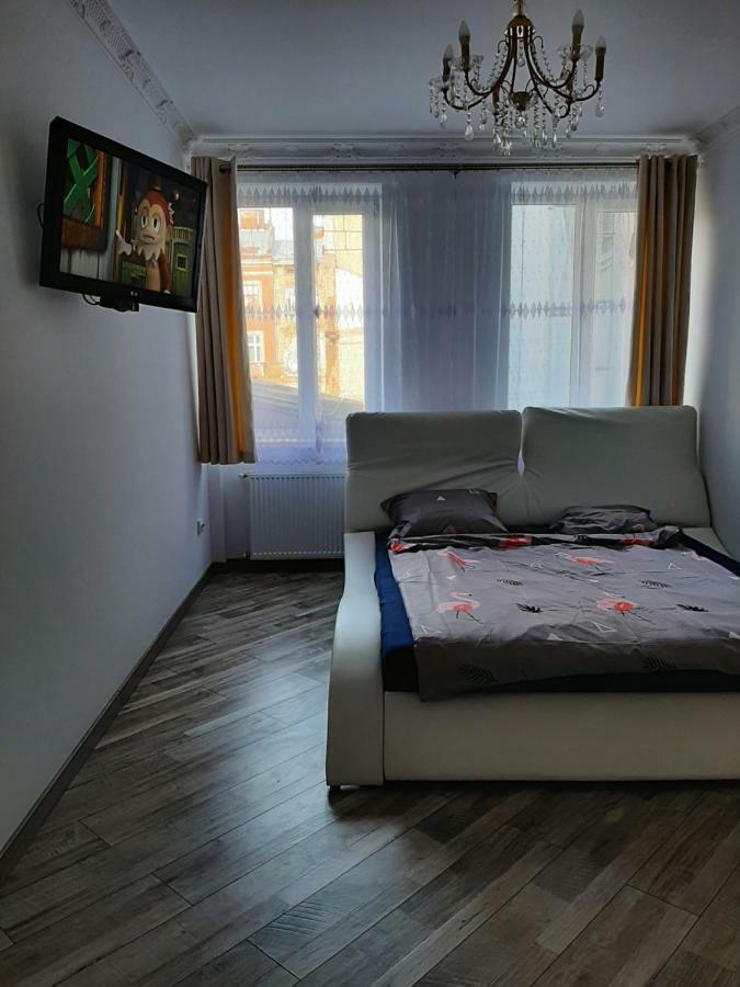 Apartment In Serbska 리비프 외부 사진
